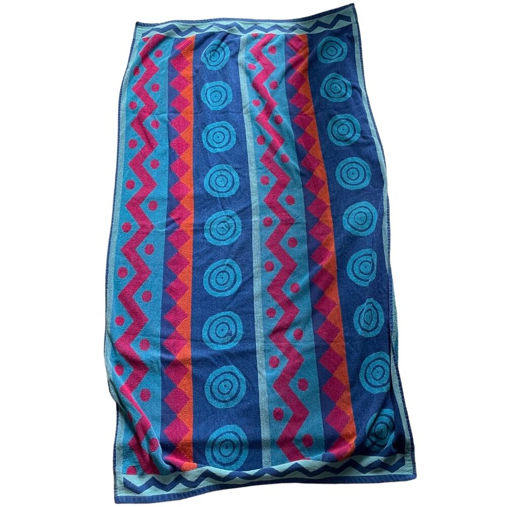 Island Beach Lifestyle  Multicolor Beach Bath Towel  80s 90s Retro Style  u